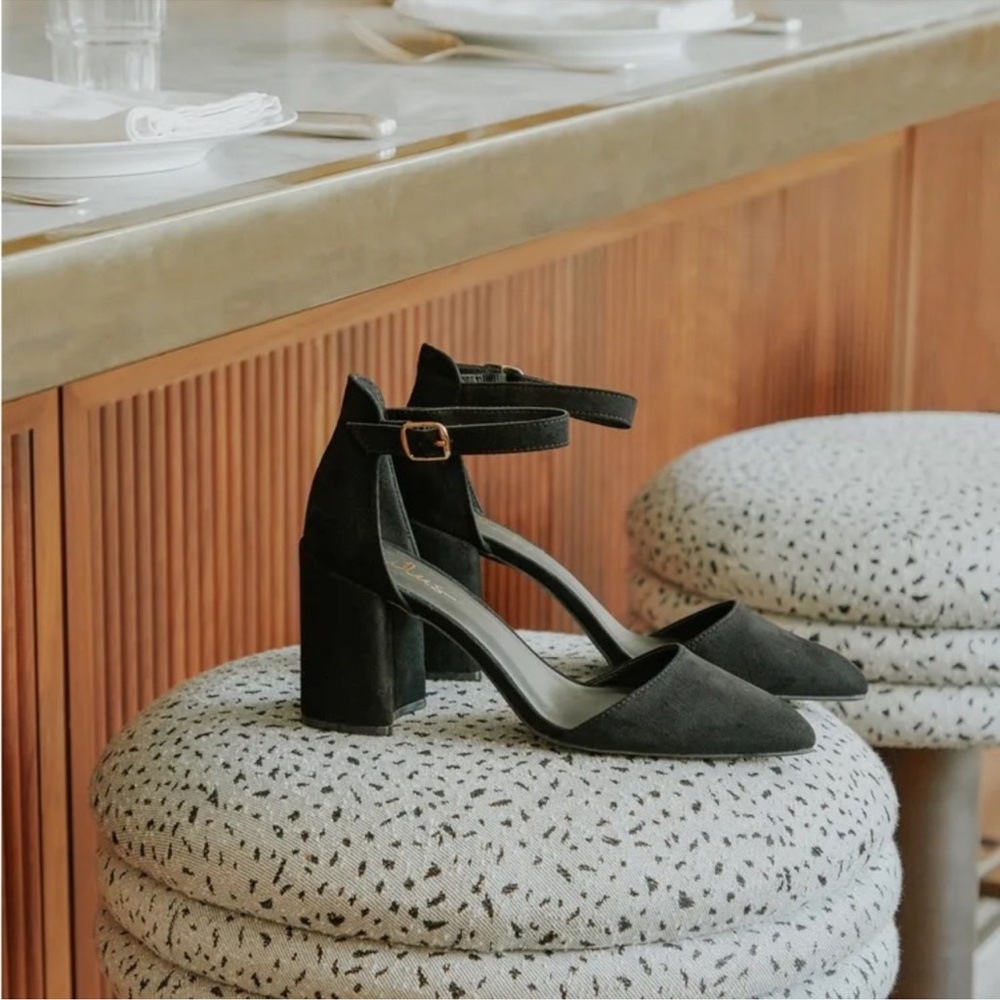 LULUS Ellarose Black Suede Ankle Strap Chunky Heels Size 5 NEW - Picture 2 of 15